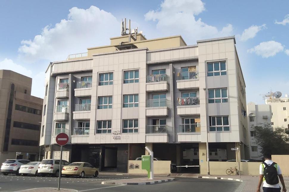 Cozy Corner Partition Near Burjuman Metro Dubai